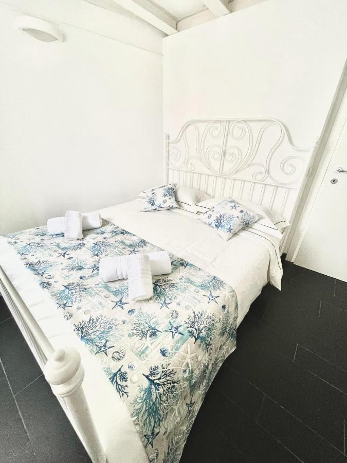 Cozy Loft Marina View Apartment Savona Exterior photo